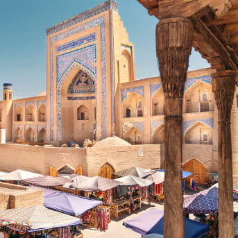 GY_Bazaar-di-Khiva_1222933102_lvwdmt