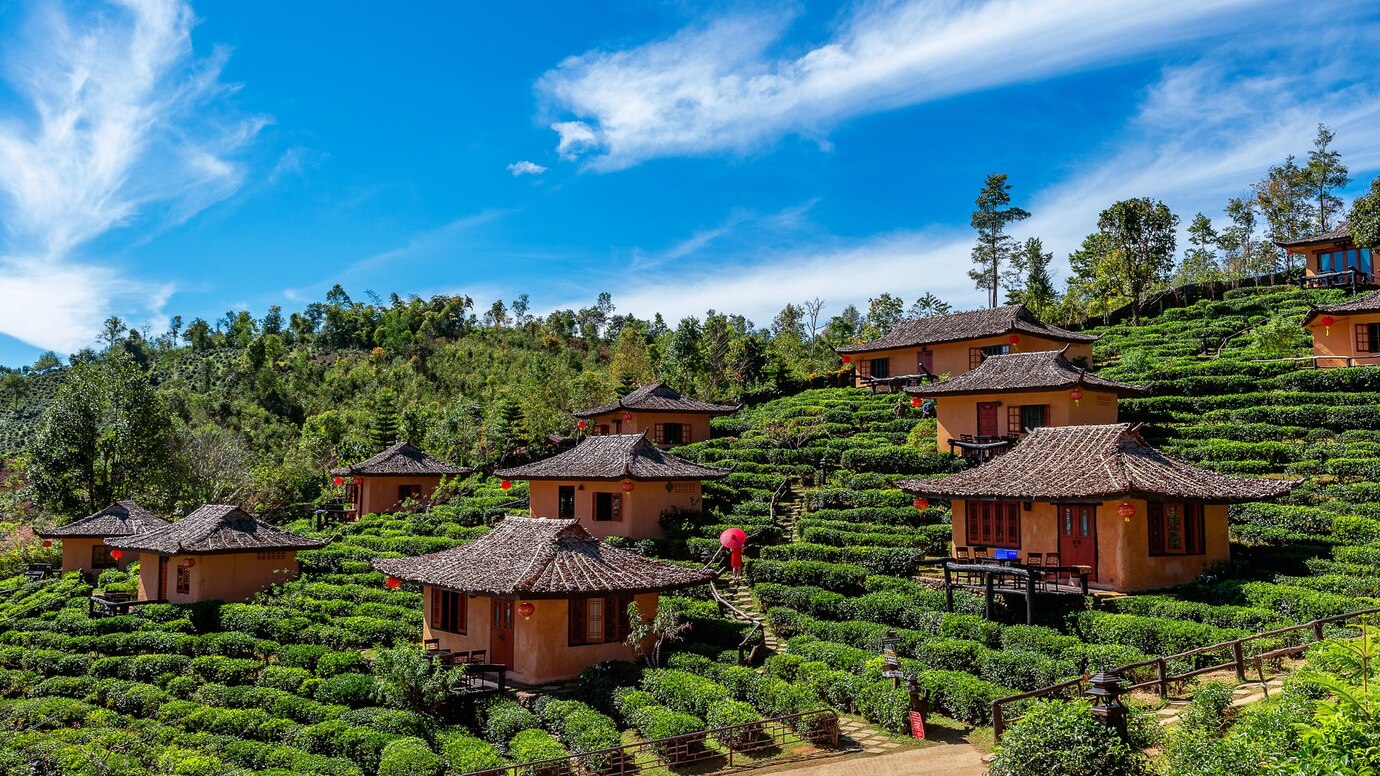 ban-rak-thai-a-mae-hong-son-thailandia_335224-943