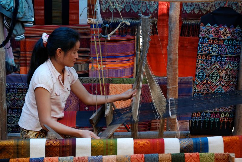 LUANG PRABANG shutterstock_128653409