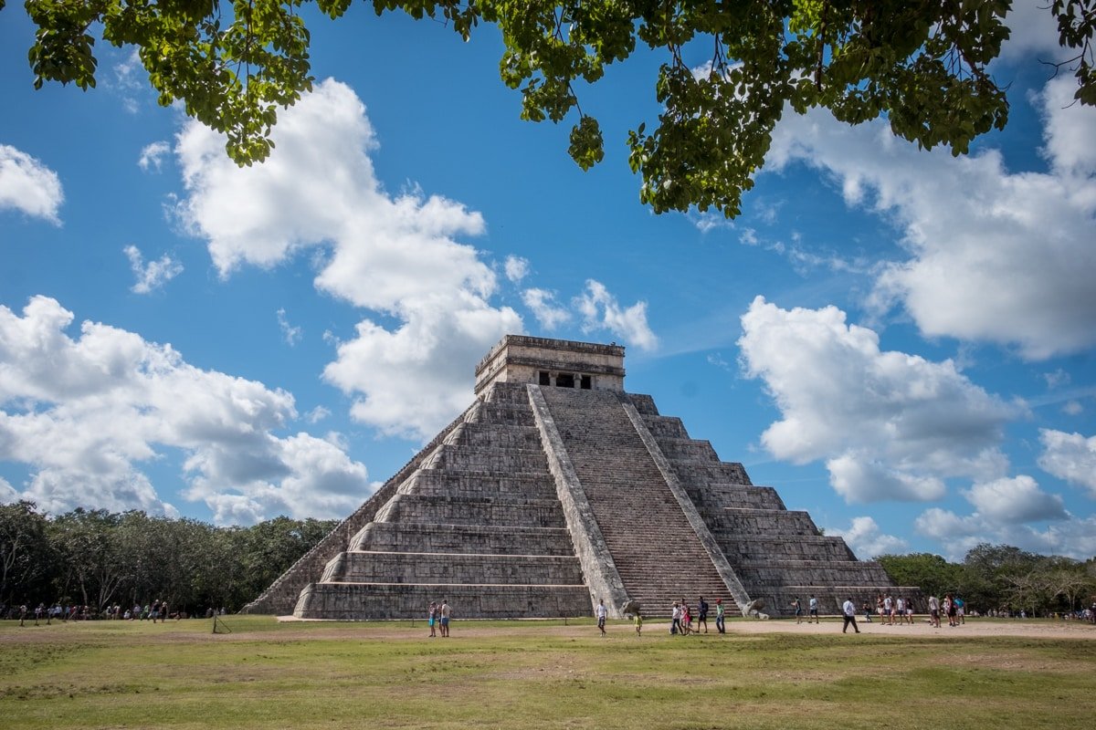 beborghi_yucatan_chichen-itza-2